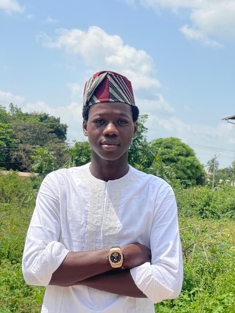 Umar Abdulmajeed - Professional Web Designer and Social Media Manager